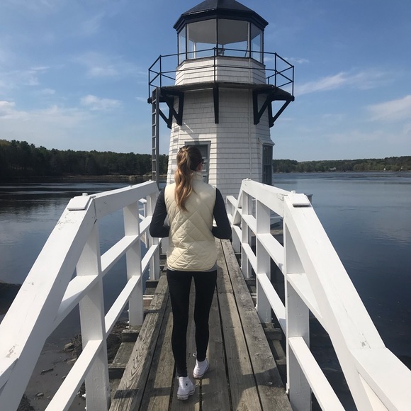 Meet your Posher, Stephanie - Picture 1 of 1